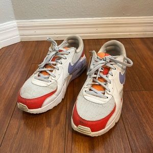 Nike air maxes excee